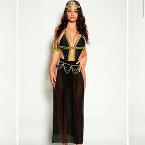 Amiclub wear Egyptian goddess costume